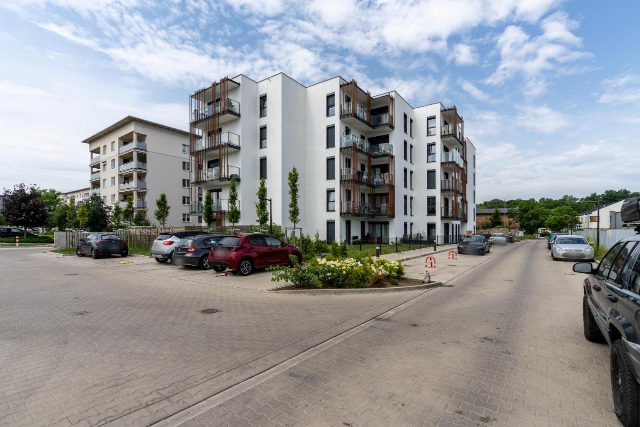 Modern Apartment With Balcony & Free Garage Poznan By Noclegi Renters ภายนอก รูปภาพ